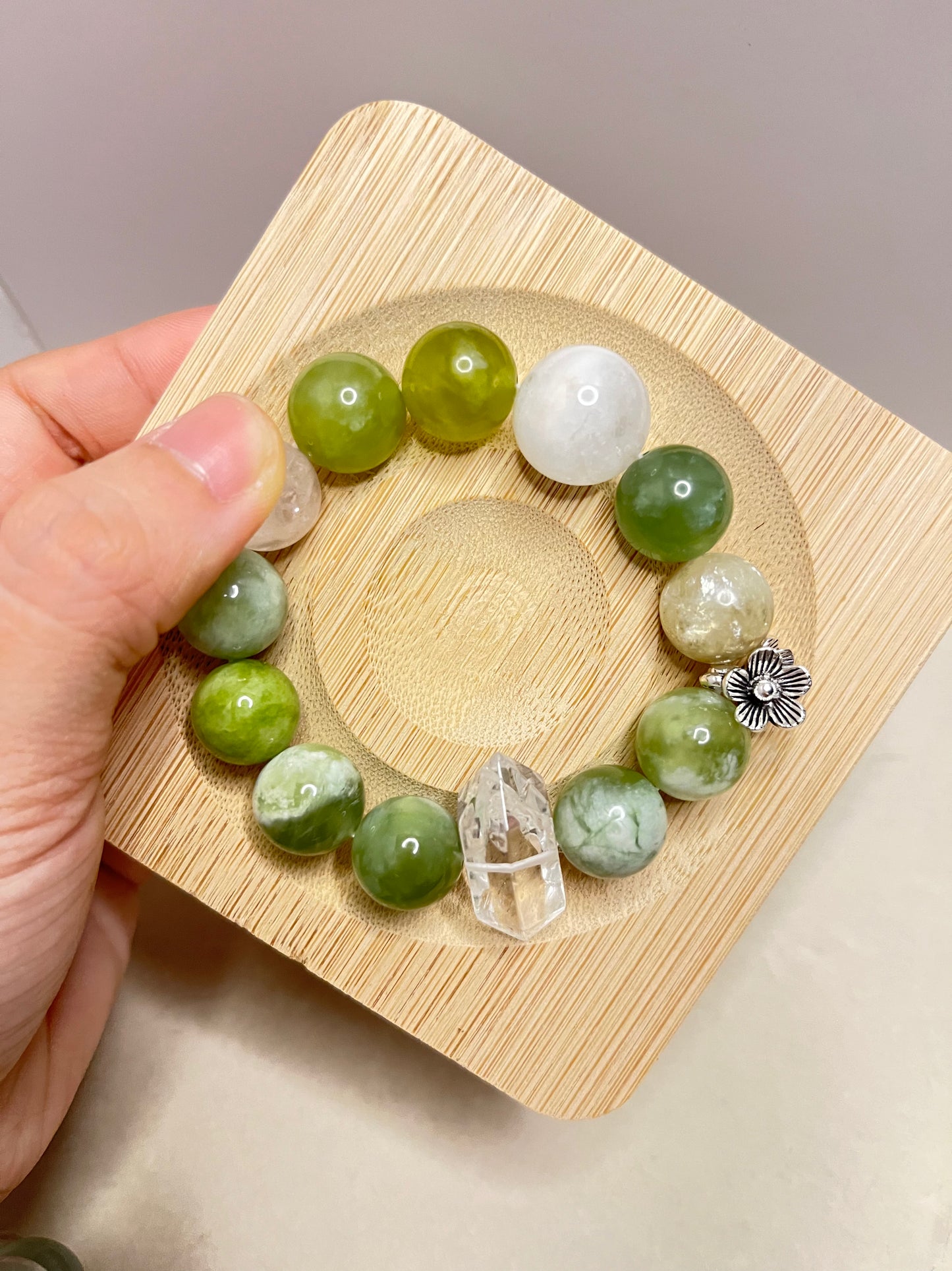 Lemon Fizz – Summer Green Crystal Bracelet with Clear Quartz & Flower Charm