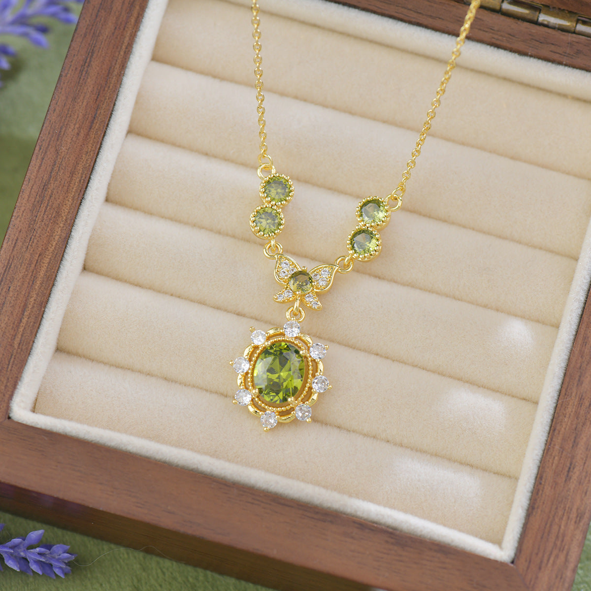 Elegant Green Zircon Vintage Jewelry Set – Gold Plated Necklace, Bracelet, Ring & Earrings